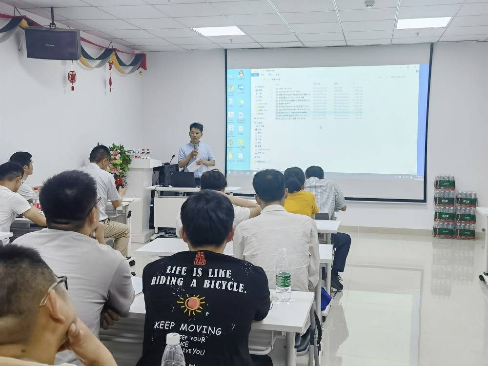 星空体育·官方端网站-星空Sports(中国)药业技术交流会 (3) - 副本.jpg